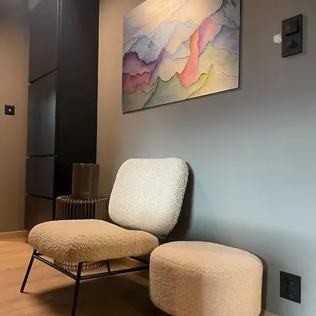 Inn/out - 4-room W/3 Bedroom Apartamento *