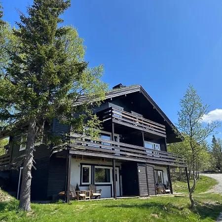 Inn/out - 4-room W/3 Bedroom *