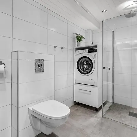 Inn/out - 4-room W/3 Bedroom Appartement